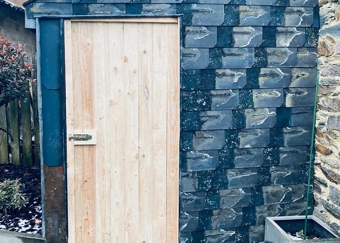 L Abri Douillet * Libin